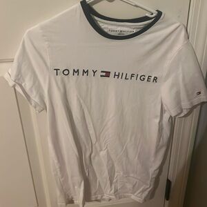 Men’s XS Tommy Hilfiger Tee